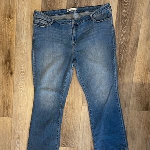 Size 24 Levi 590 Bootcut Jeans